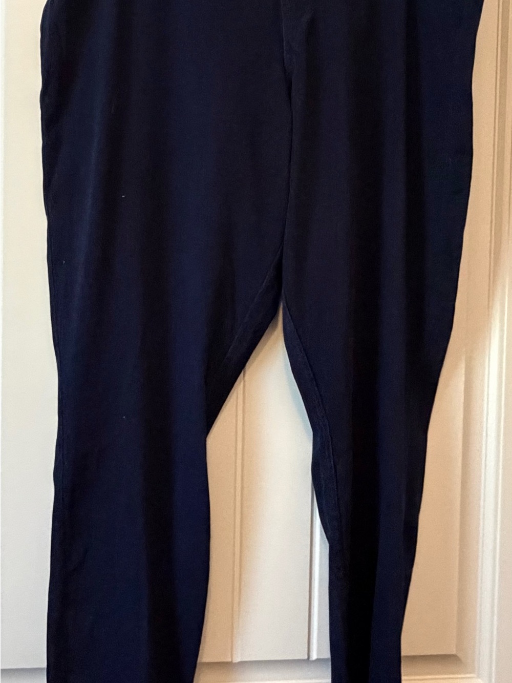 NWT-Size XXL HUE Women's Yoga Stretch Denim Leggings - Navy Blue - Picture 4 of 4